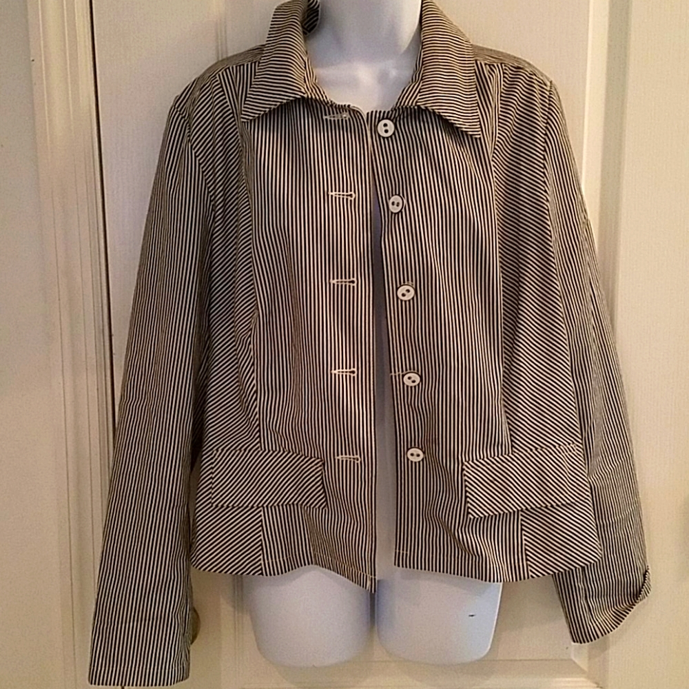 Bisou Bisou Jacket Womans Tailored fit